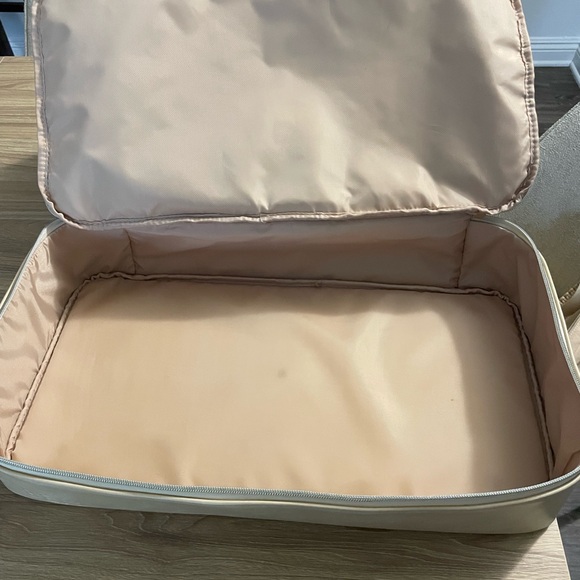 Large Beis Weekender - Picture 5 of 7